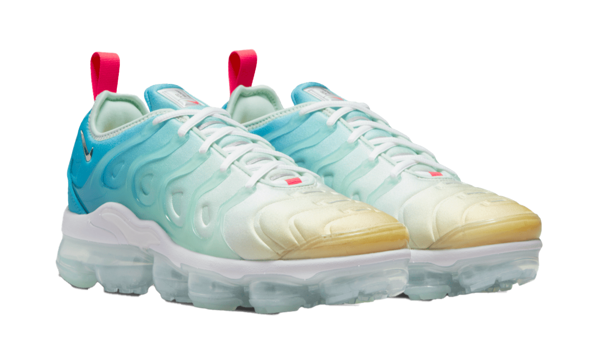 Green nike vapormax plus online